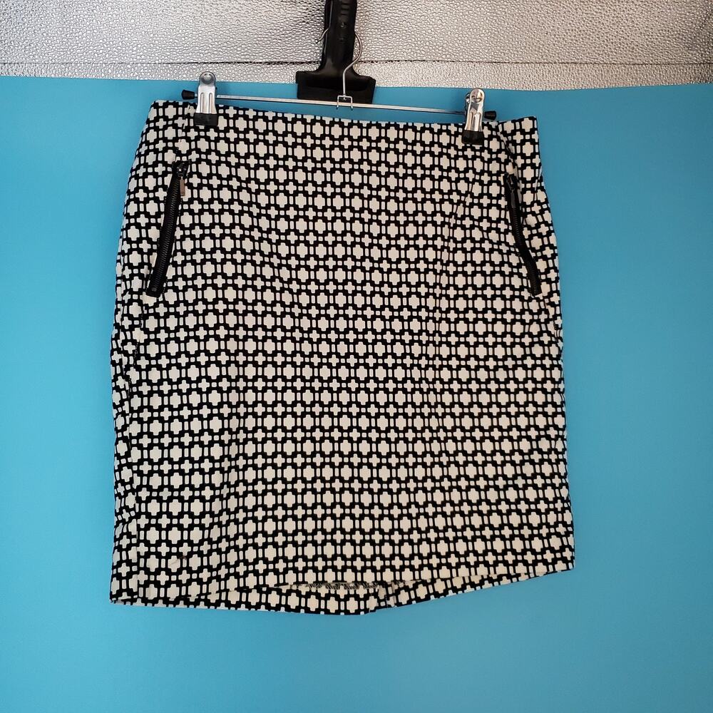 Kenar Skirt Size 6 Straight Black & White Mini